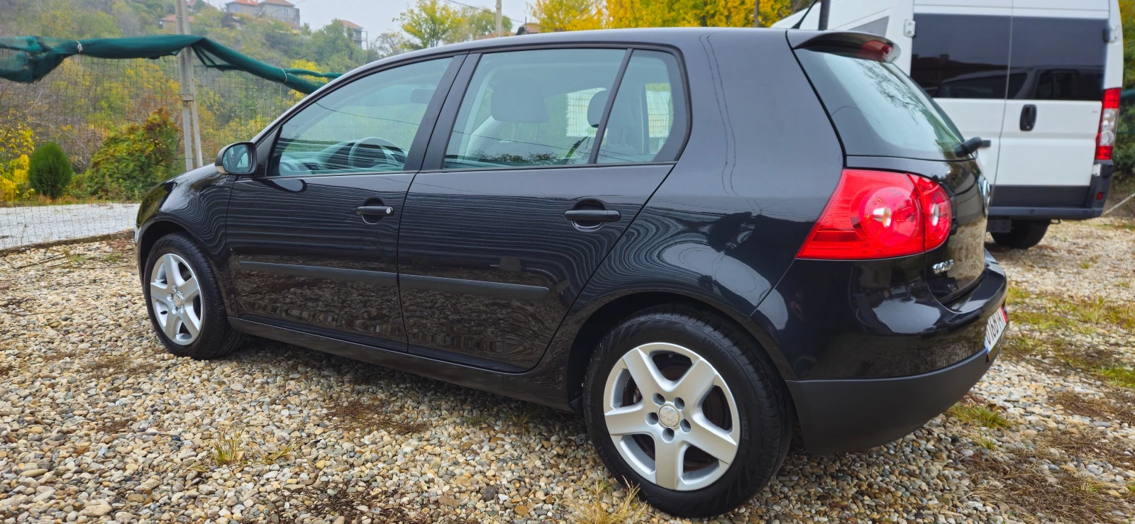 VW Golf 1, 9TDI-105kс* 6 СКОРОСТИ* * 2007г* НОВ ВНОС* ПЕРФ - изображение 6