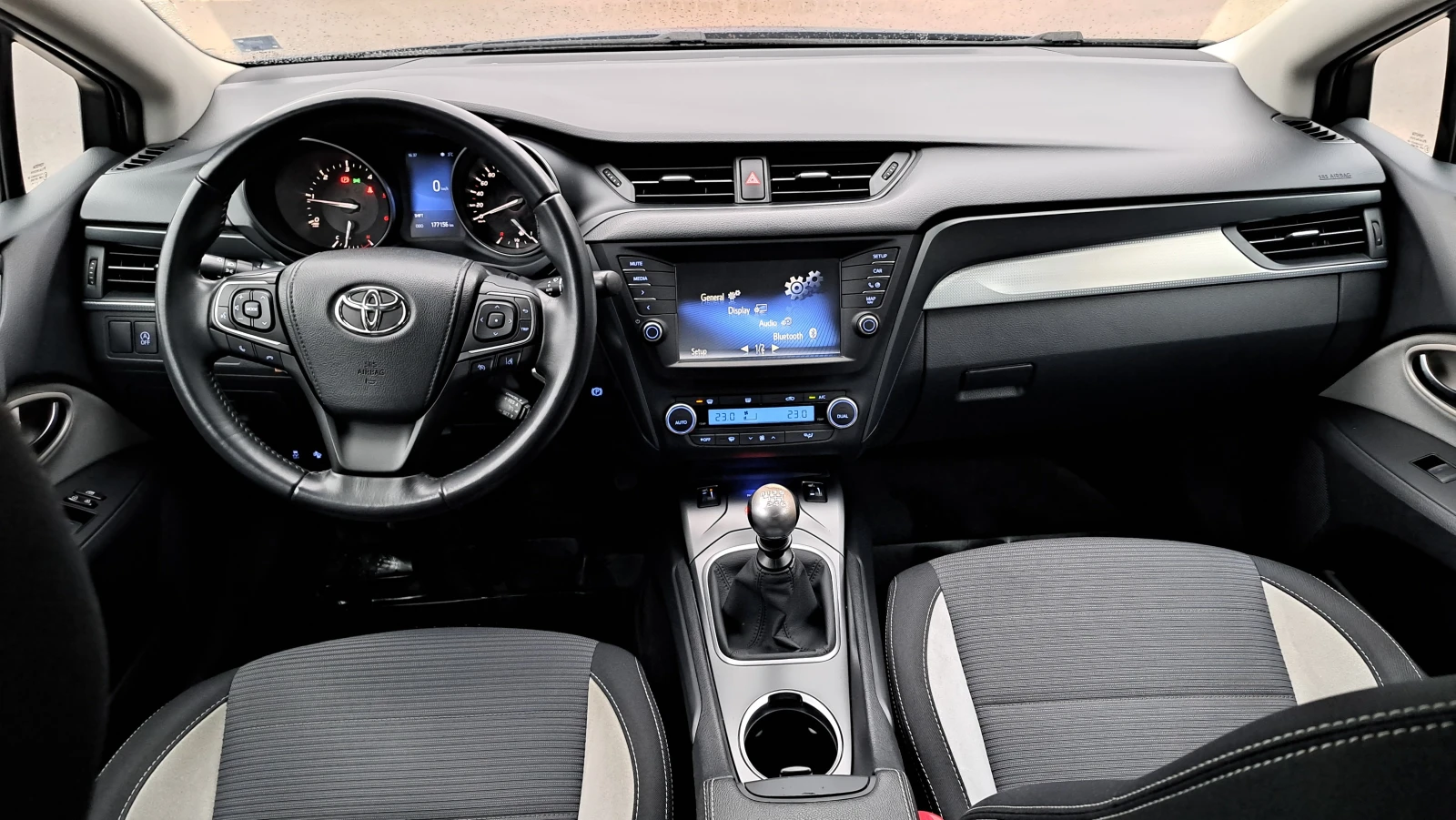 Toyota Avensis d4d 2.0 | Mobile.bg   13