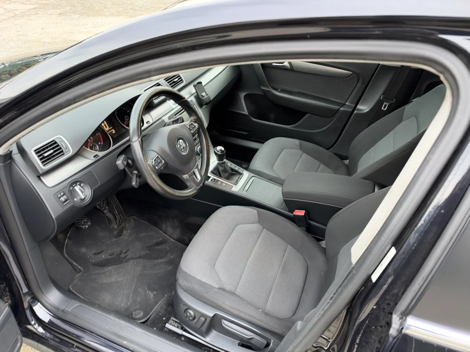 VW Passat 2.0 140, снимка 11 - Автомобили и джипове - 53955058