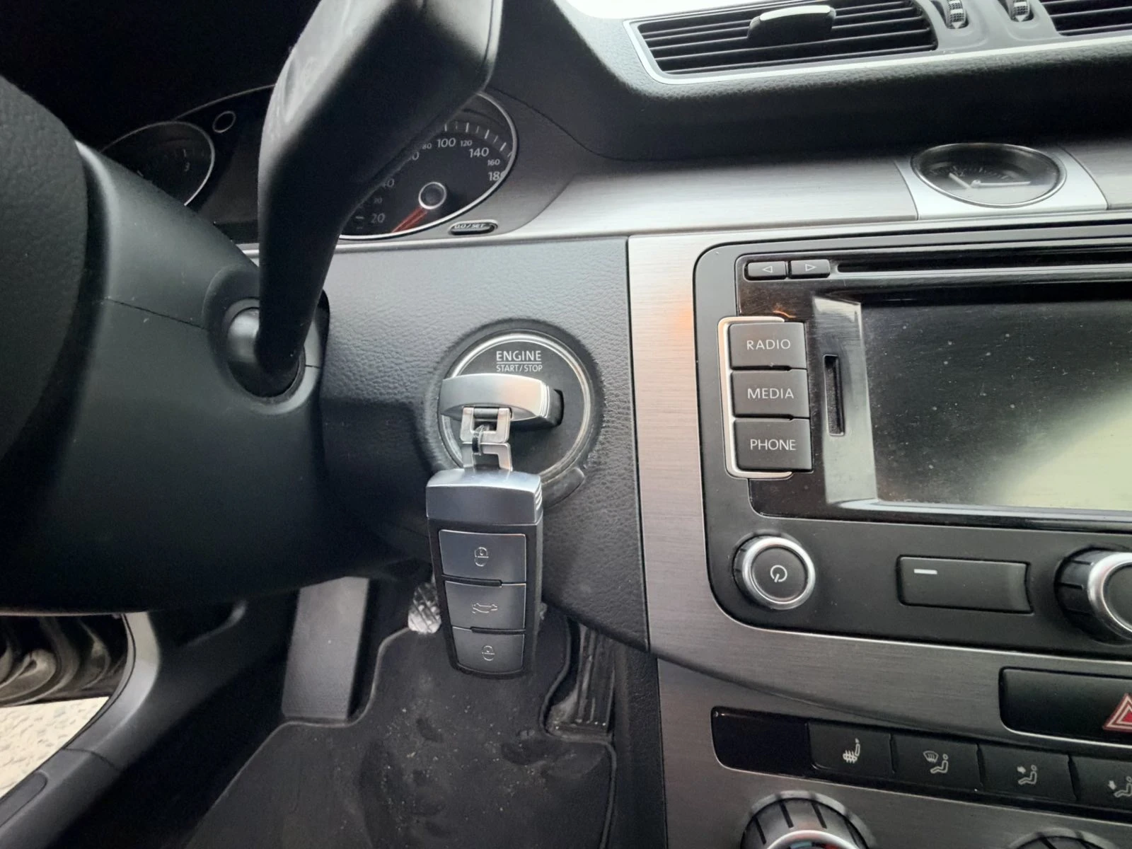VW Passat 2.0 140, снимка 12 - Автомобили и джипове - 53955058