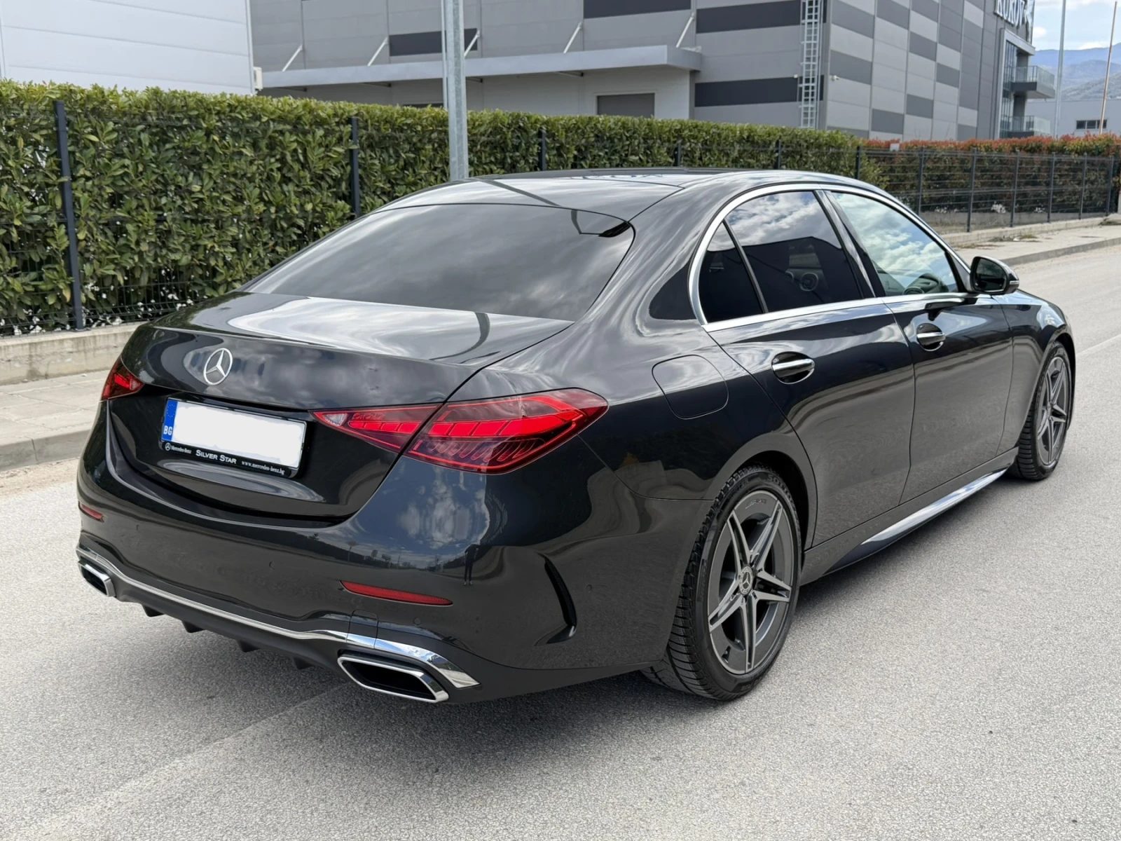 Mercedes-Benz C 220 AMG LINE/MildHYBRID/9G/360КАМЕРИ/DIGITALLIGHT, снимка 7 - Автомобили и джипове - 54116512