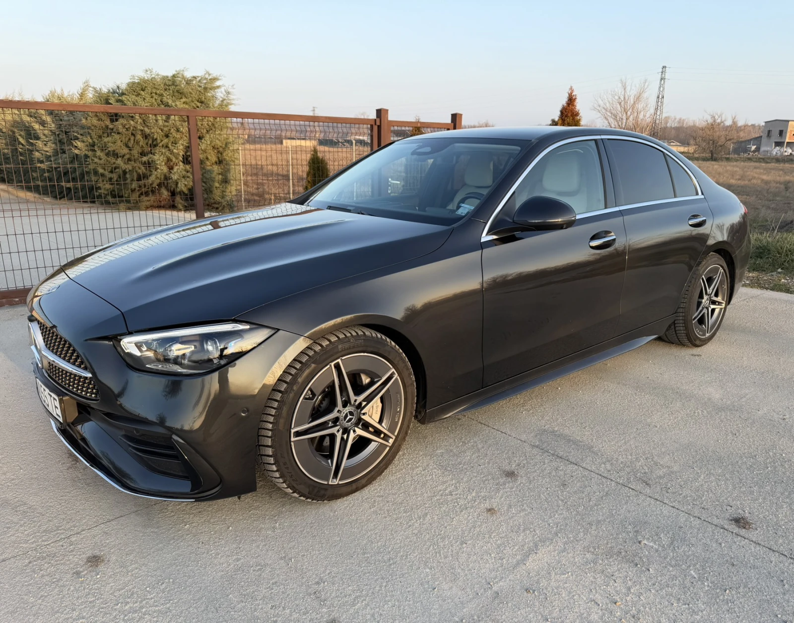 Mercedes-Benz C 220 AMG LINE/MildHYBRID/9G/360КАМЕРИ/DIGITALLIGHT, снимка 7 - Автомобили и джипове - 53761510