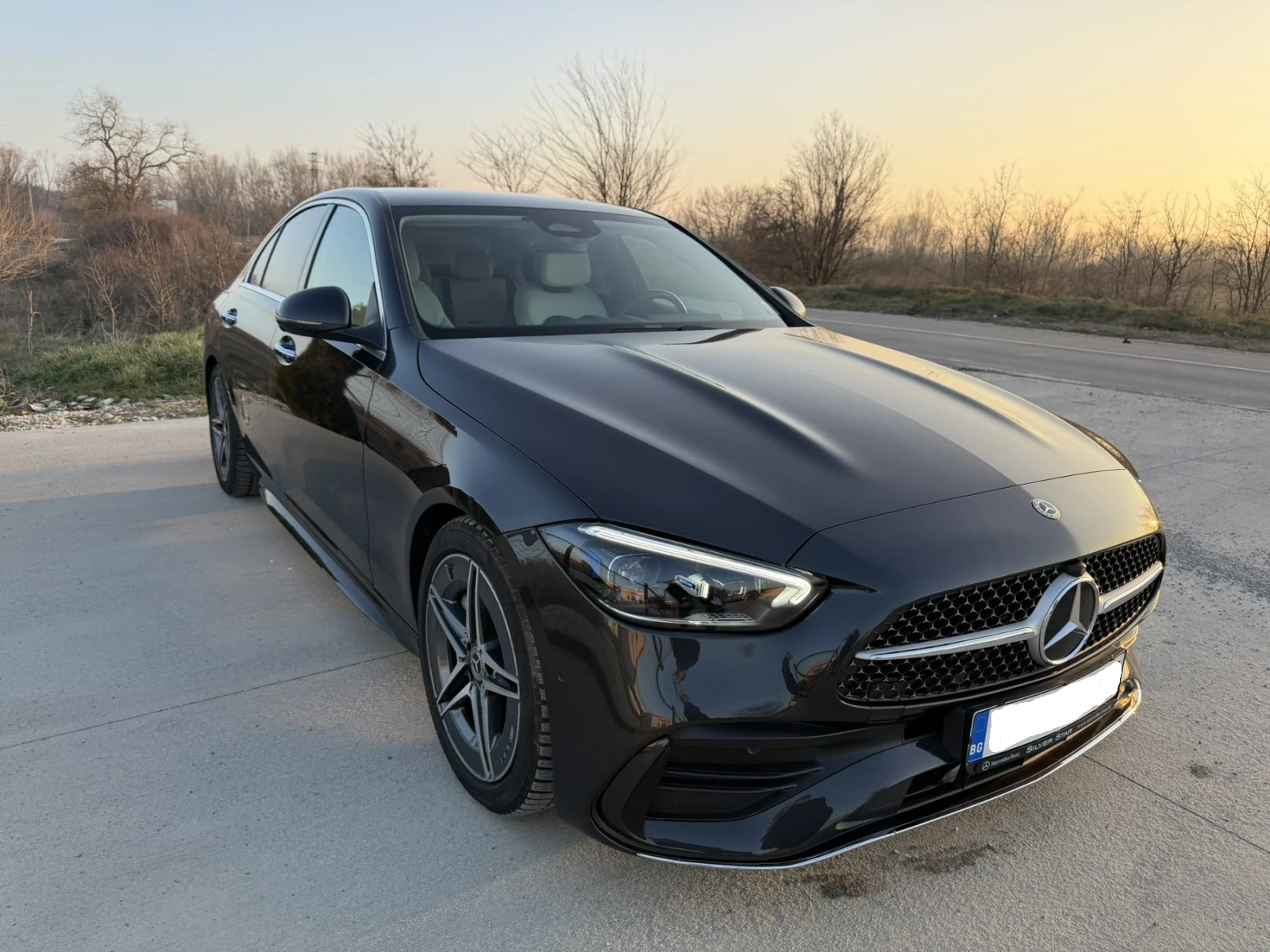 Mercedes-Benz C 220 AMG LINE/MildHYBRID/9G/360КАМЕРИ/DIGITALLIGHT, снимка 3 - Автомобили и джипове - 53761510