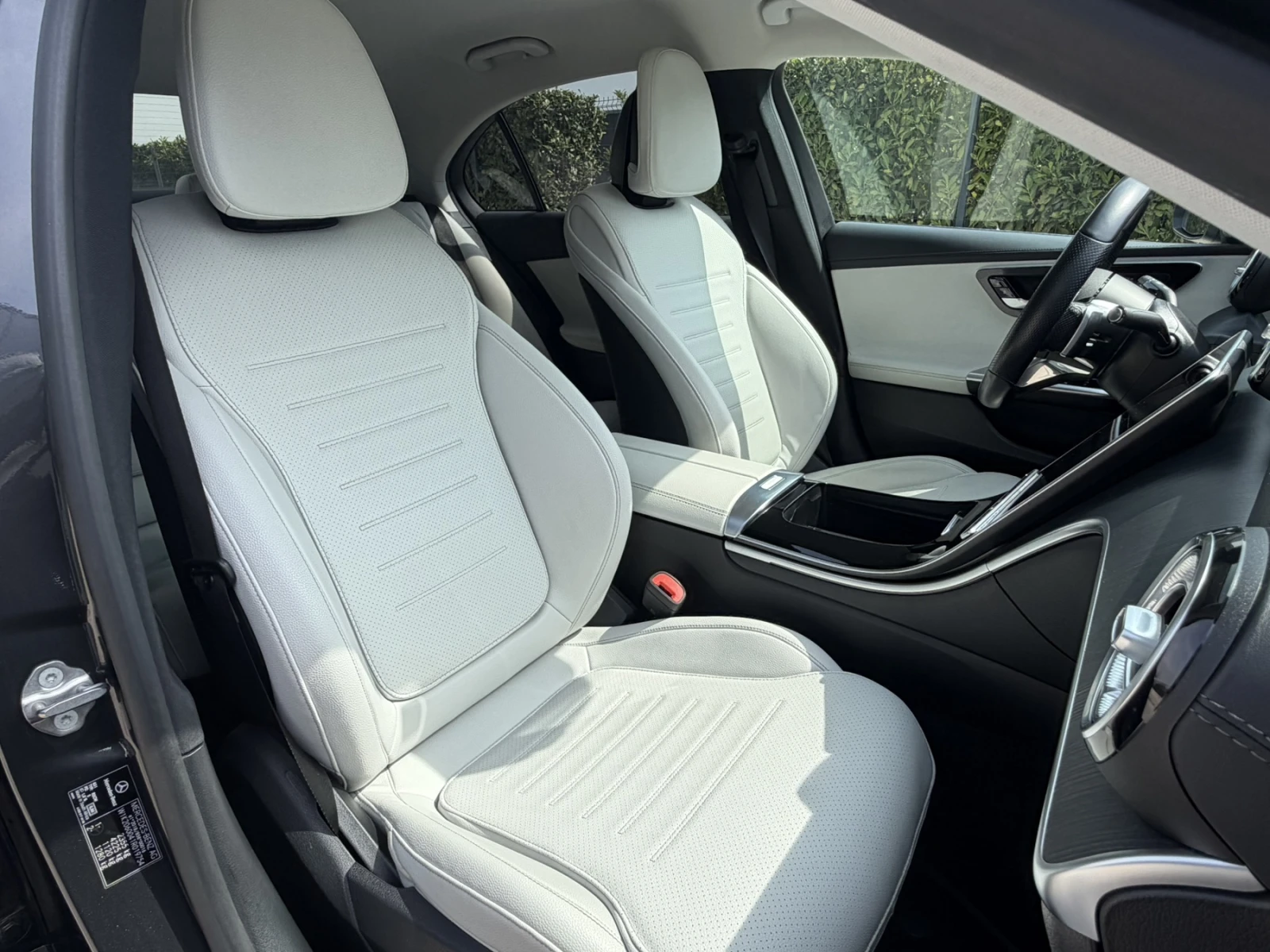 Mercedes-Benz C 220 AMG LINE/MildHYBRID/9G/360КАМЕРИ/DIGITALLIGHT, снимка 9 - Автомобили и джипове - 54786103