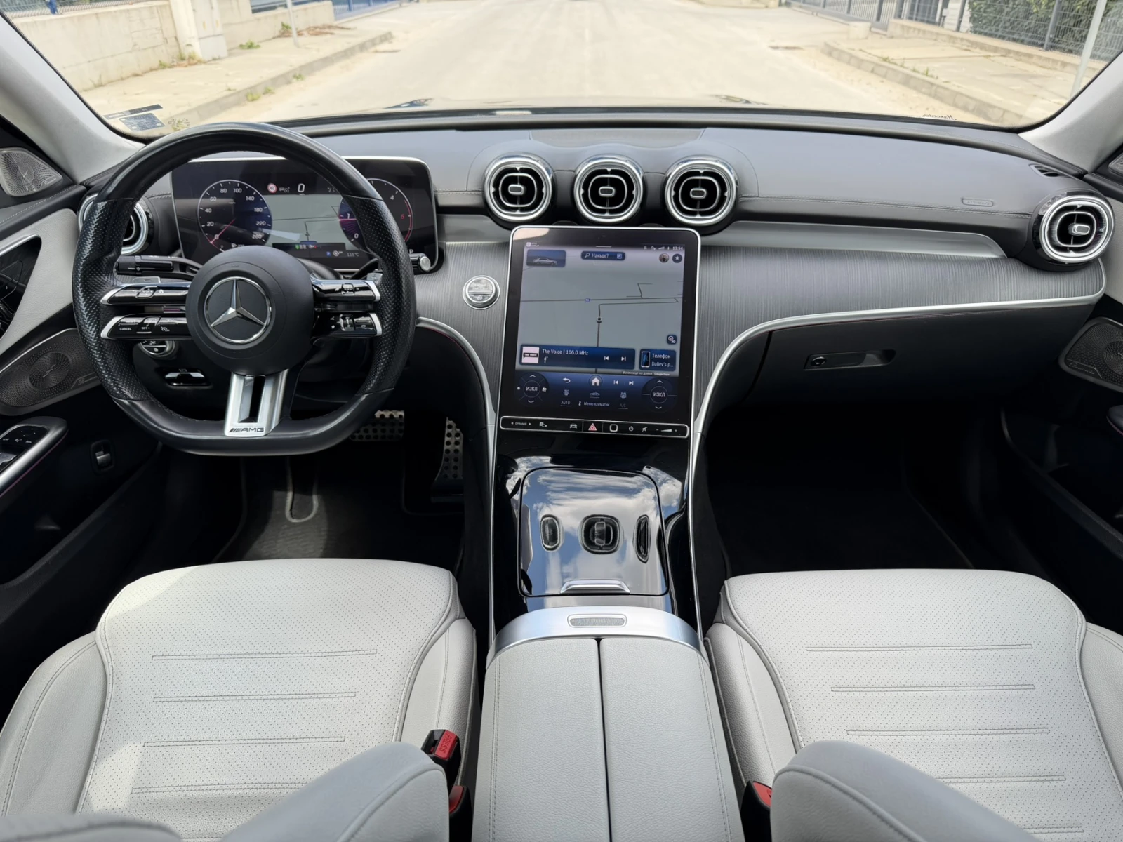 Mercedes-Benz C 220 AMG LINE/MildHYBRID/9G/360КАМЕРИ/DIGITALLIGHT, снимка 9 - Автомобили и джипове - 54116512