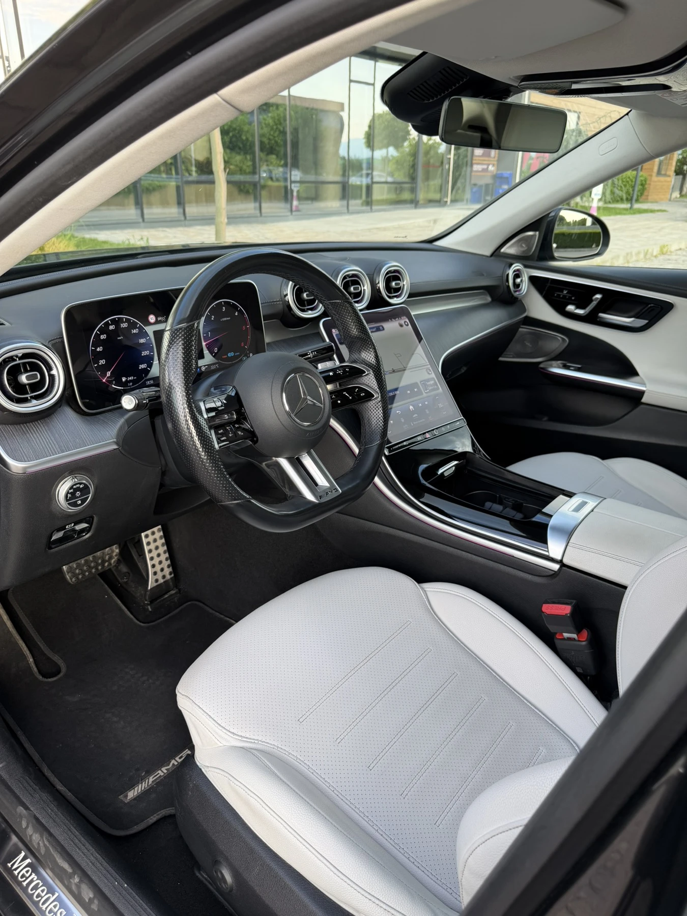Mercedes-Benz C 220 AMG LINE/MildHYBRID/9G/360КАМЕРИ/DIGITALLIGHT, снимка 9 - Автомобили и джипове - 54786103