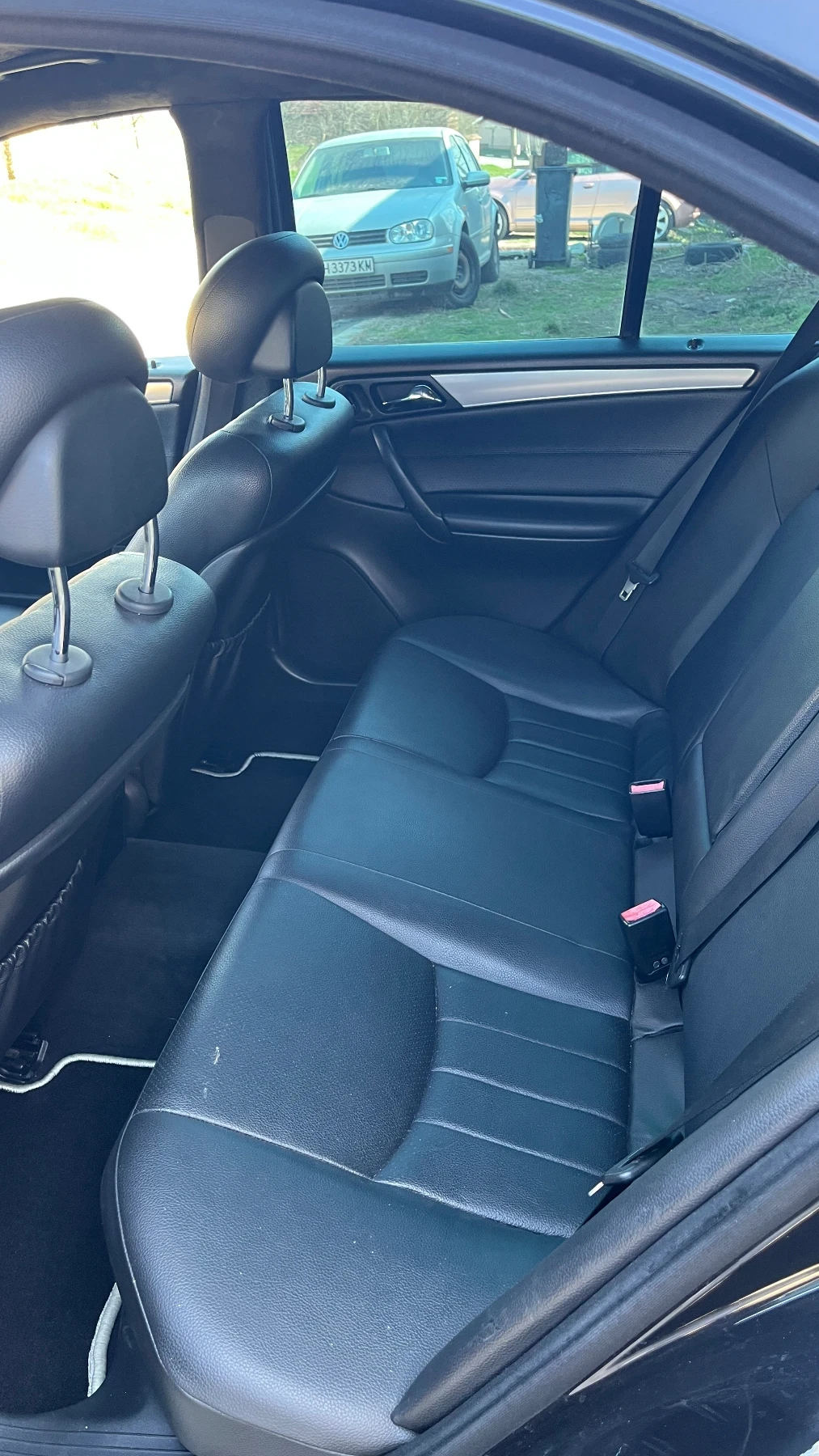 Mercedes-Benz C 200 AMG/Alcantara/CarPlay/АВТОМАТ, снимка 14 - Автомобили и джипове - 53815028