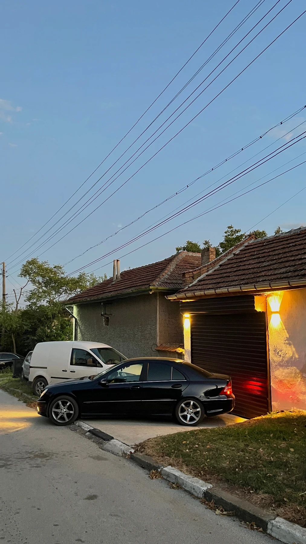 Mercedes-Benz C 200 AMG/Alcantara/CarPlay/АВТОМАТ, снимка 3 - Автомобили и джипове - 53815028