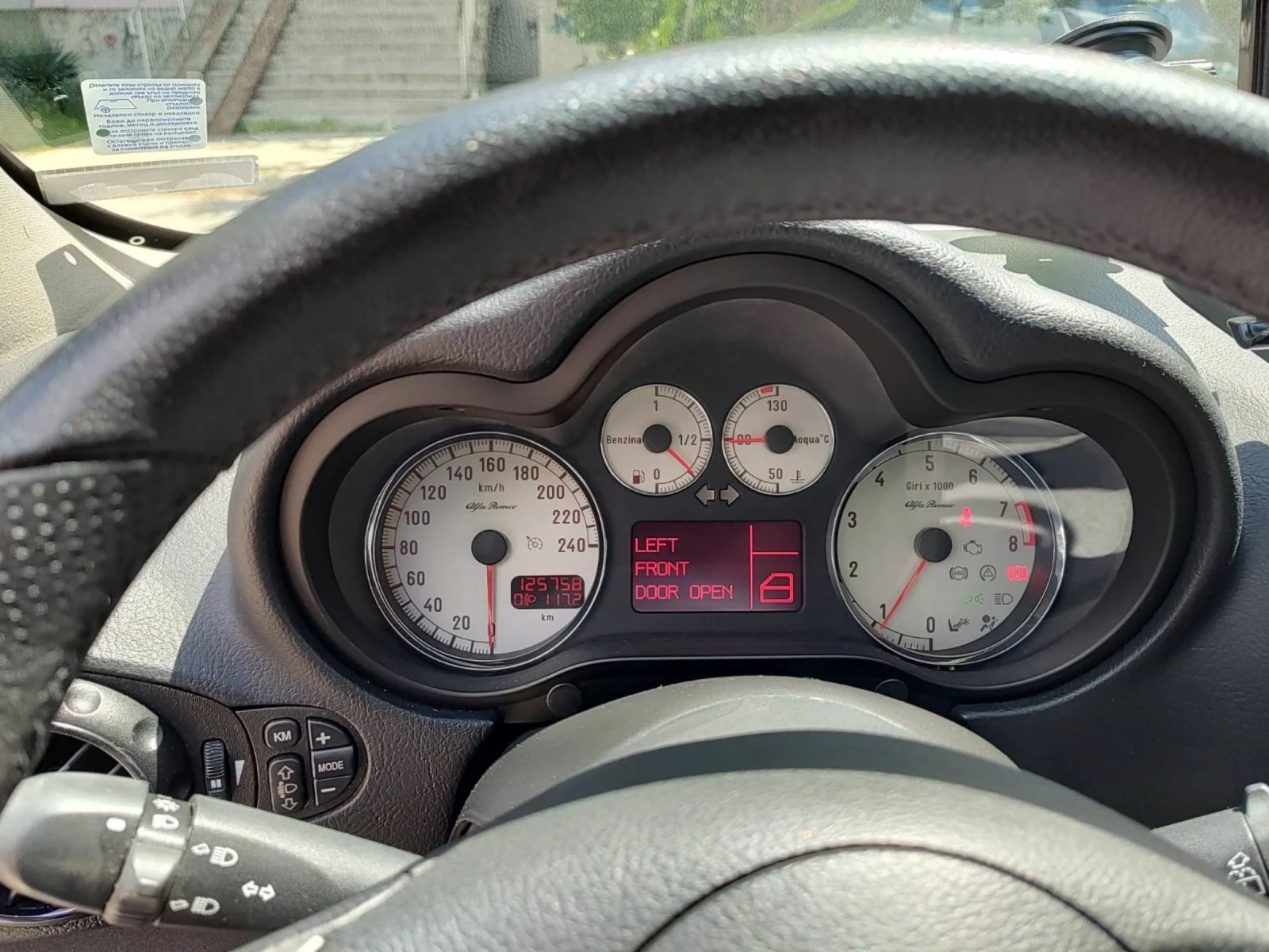 Alfa Romeo 147 1.6 Twin Spark (Facelift), снимка 7 - Автомобили и джипове - 54174892