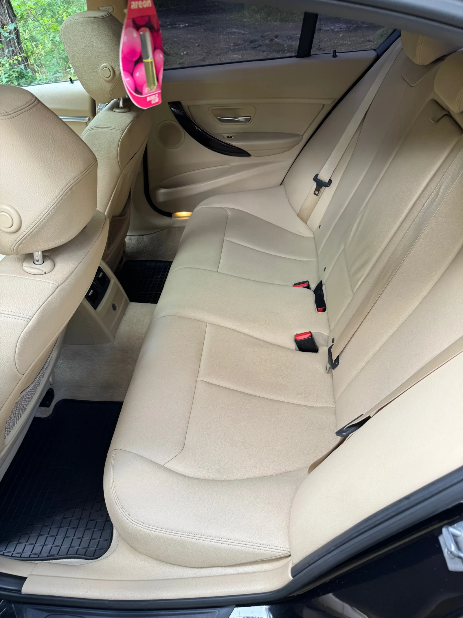 BMW 320 Xdrive , снимка 10 - Автомобили и джипове - 54809540