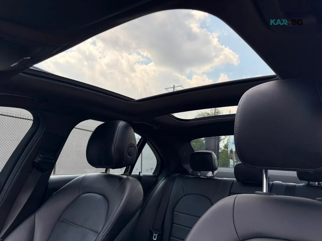 Mercedes-Benz C 300 * 4MATIC* АвтоКредит * (ЦЕНА ДО БГ), снимка 14 - Автомобили и джипове - 55178254