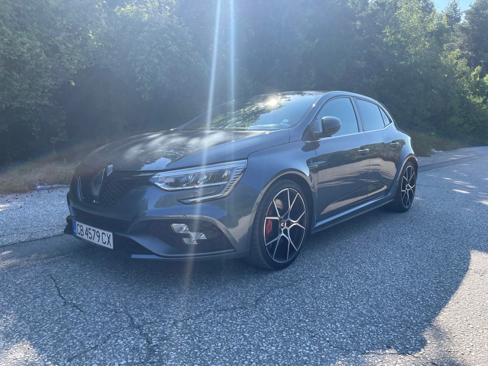 Renault Megane RS Trophy, снимка 3 - Автомобили и джипове - 55500600