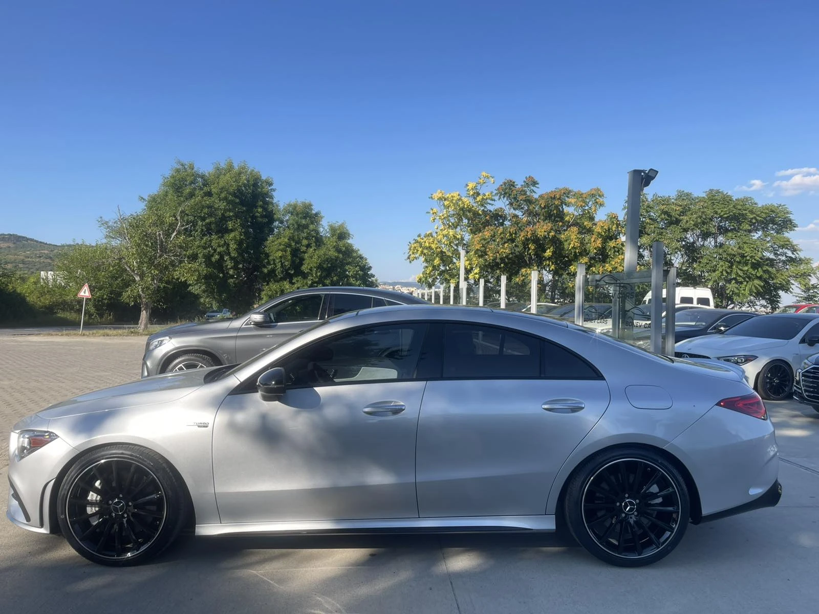 Mercedes-Benz CLA 350 AMG * 4-MATIK PANO KEYLESS * , снимка 8 - Автомобили и джипове - 55572144