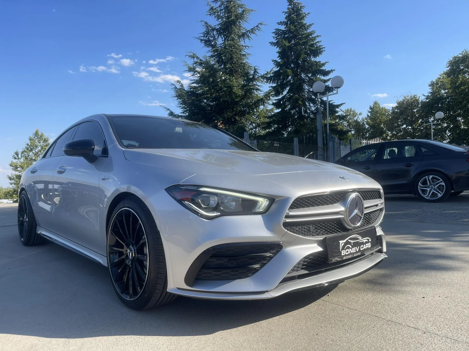 Mercedes-Benz CLA 350 AMG * 4-MATIK PANO KEYLESS * , снимка 3 - Автомобили и джипове - 55572144