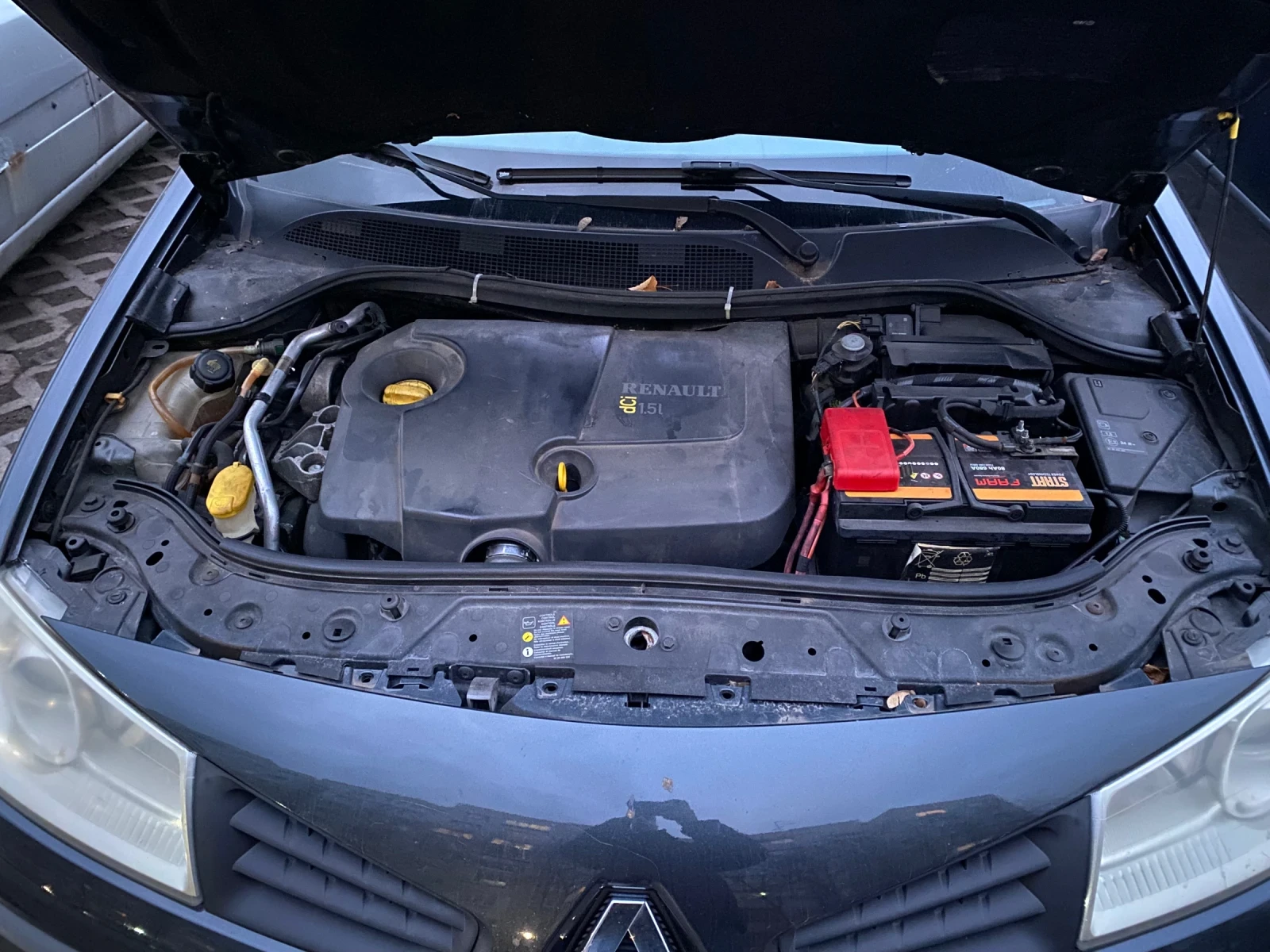 Renault Megane II  1.5 dci, снимка 15 - Автомобили и джипове - 55886572