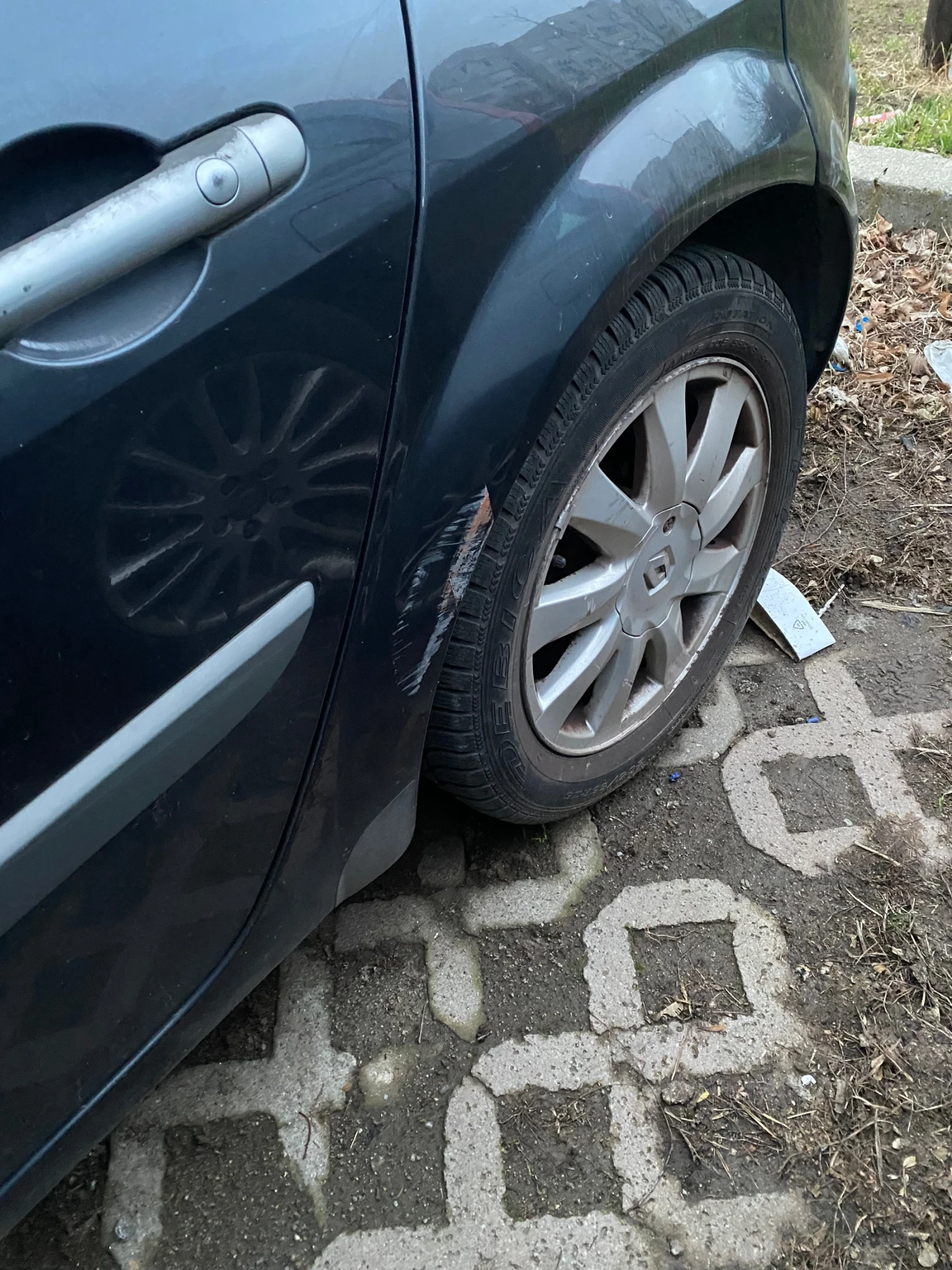 Renault Megane II  1.5 dci, снимка 4 - Автомобили и джипове - 55886572