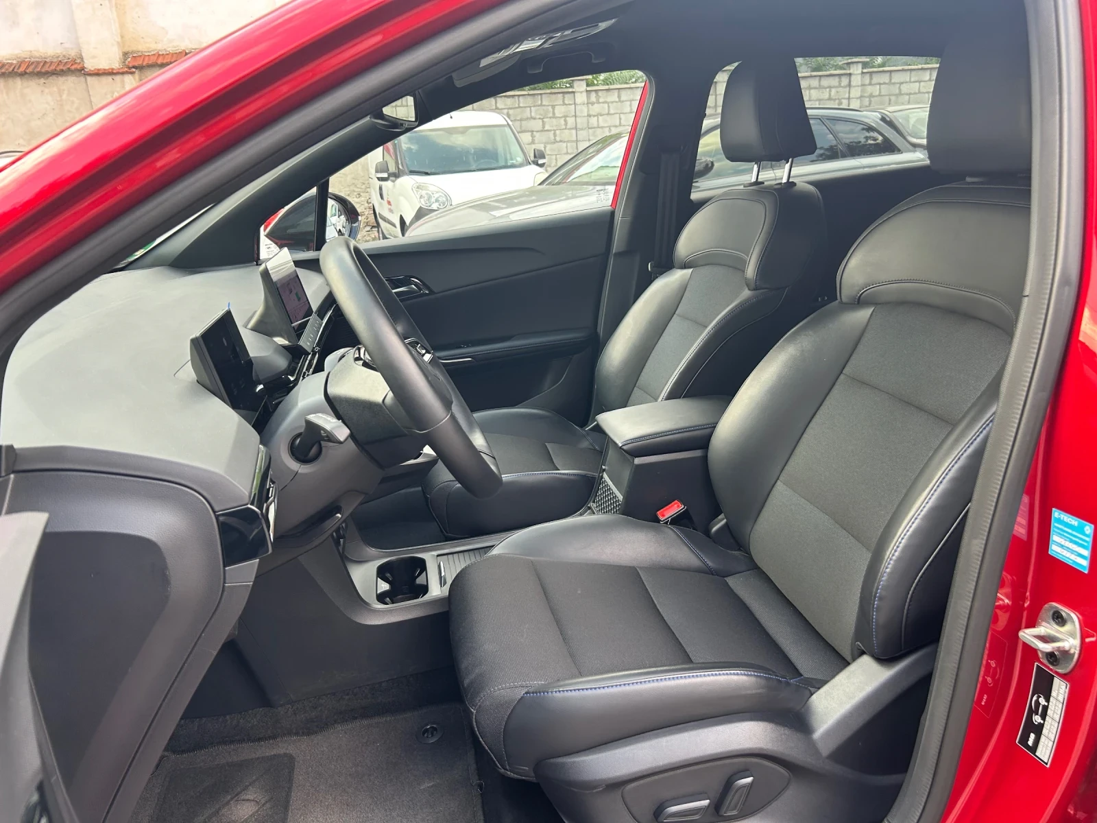 Mg MG4 Luxury | 2024г. | 20, 000км! | 204 кс. | , снимка 9 - Автомобили и джипове - 56023373