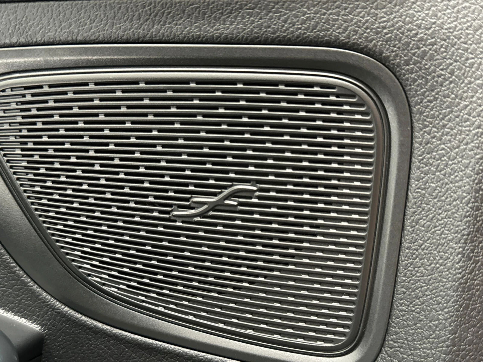 Mercedes-Benz C 200 Break AMG Line  Panorama Navi Leather BURMEISTER, снимка 14 - Автомобили и джипове - 56197091
