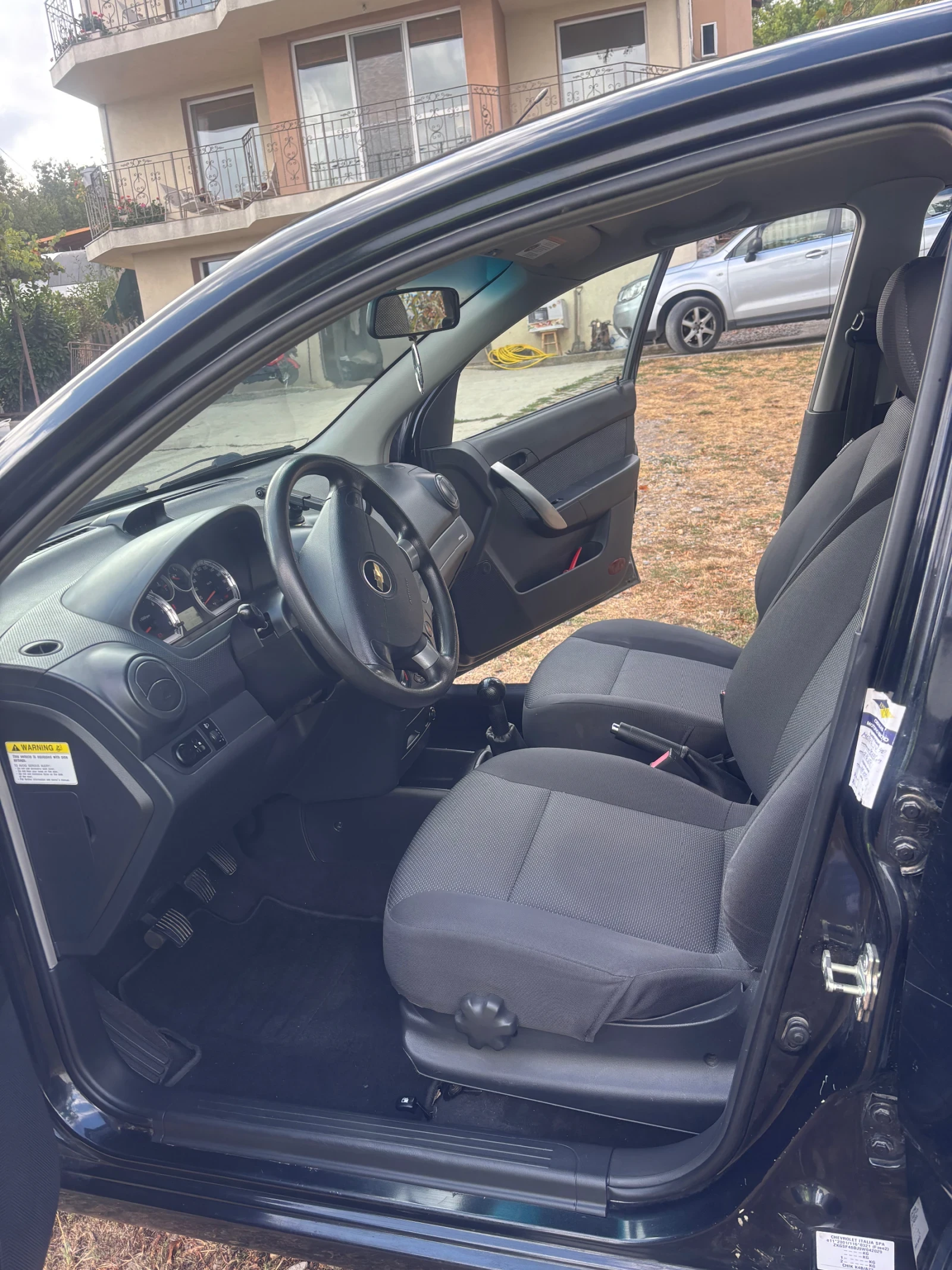 Chevrolet Aveo, снимка 5 - Автомобили и джипове - 56228219
