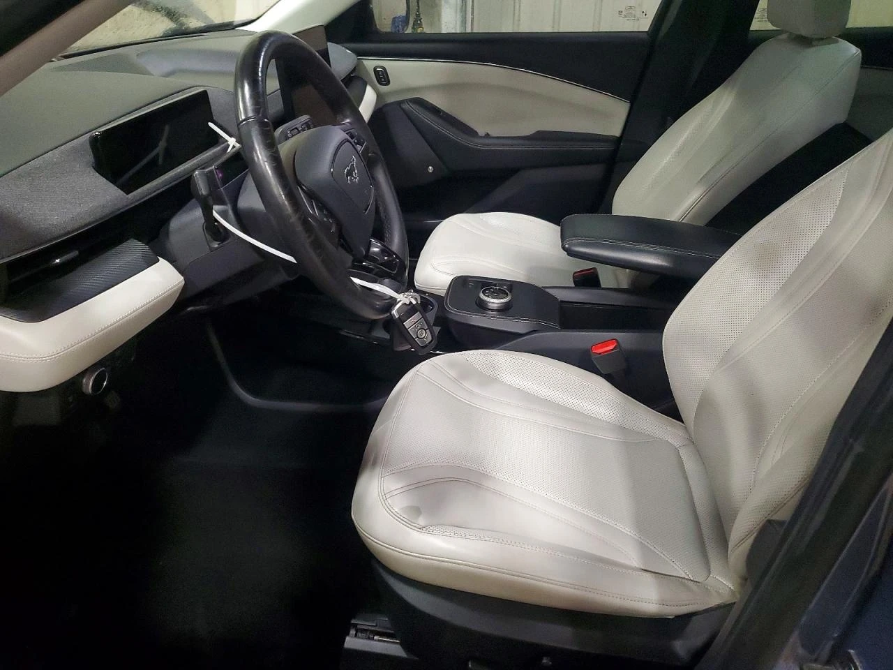 Ford Mustang Mach-E * PREMIUM* AWD* , снимка 10 - Автомобили и джипове - 56422426