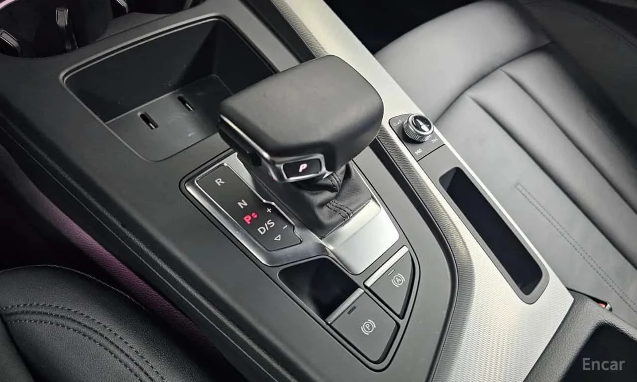 Audi A4 * 40 TFSI * , снимка 9 - Автомобили и джипове - 56615138
