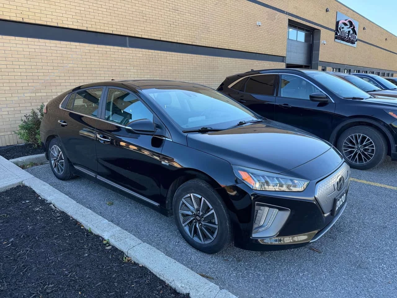 Hyundai Ioniq * Ultimate Leather Navi Full EV Clean Carfax Certi