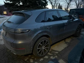 Porsche Cayenne AWD  CARFAX, снимка 3