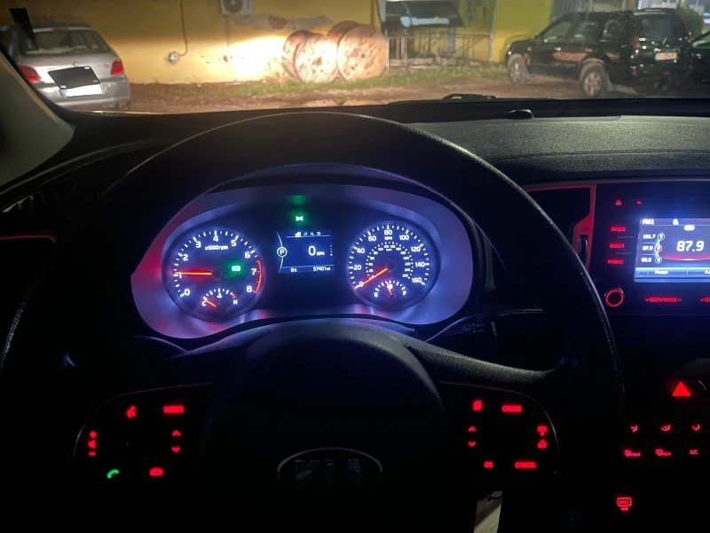 Kia Sportage AWD, снимка 16 - Автомобили и джипове - 52230080