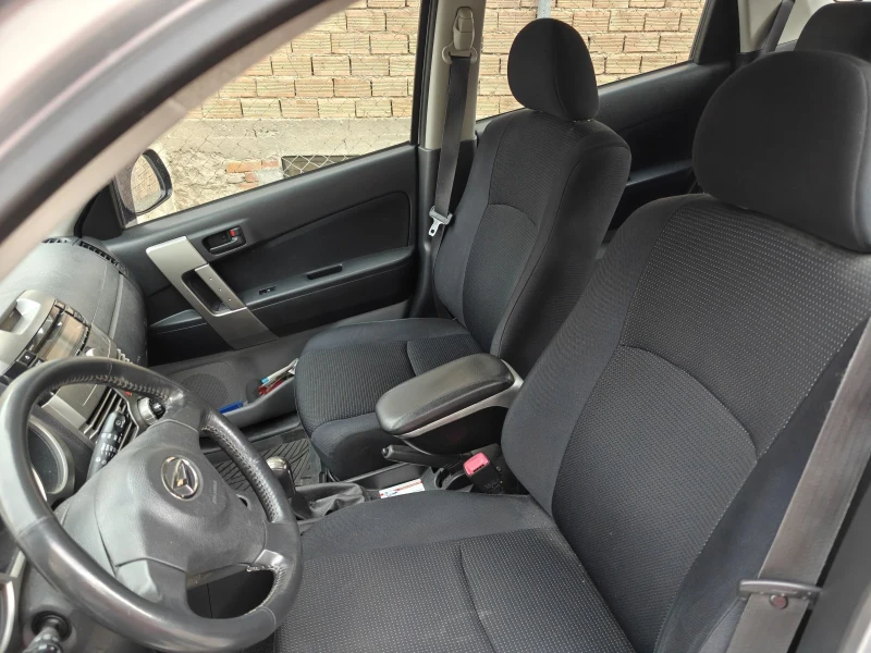 Daihatsu Terios 1.5 | Фабрична Газ | 4х4 | , снимка 12 - Автомобили и джипове - 52974348