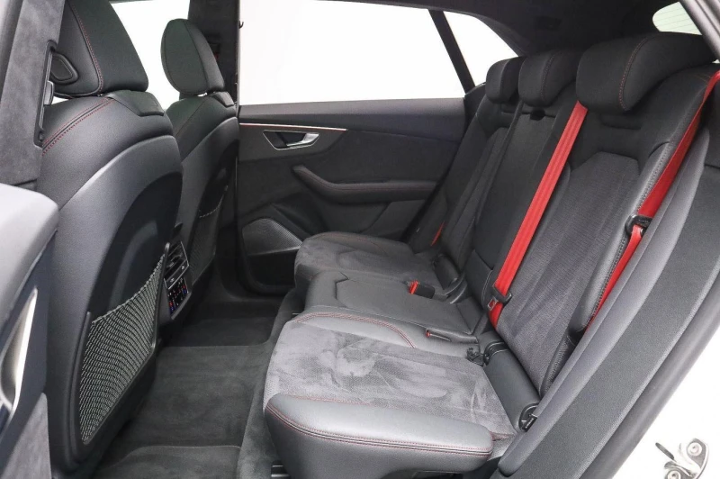 Audi Q8 55 TFSI/FACELIFT/S-LINE/B&O 3D/PANO/MATRIX/360/, снимка 15 - Автомобили и джипове - 53328258