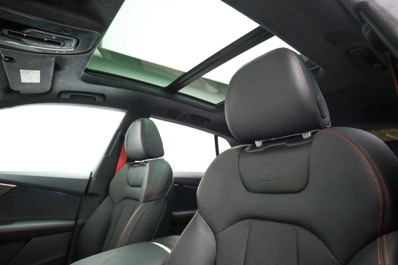 Audi Q8 55 TFSI/FACELIFT/S-LINE/B&O 3D/PANO/MATRIX/360/, снимка 9 - Автомобили и джипове - 53328258