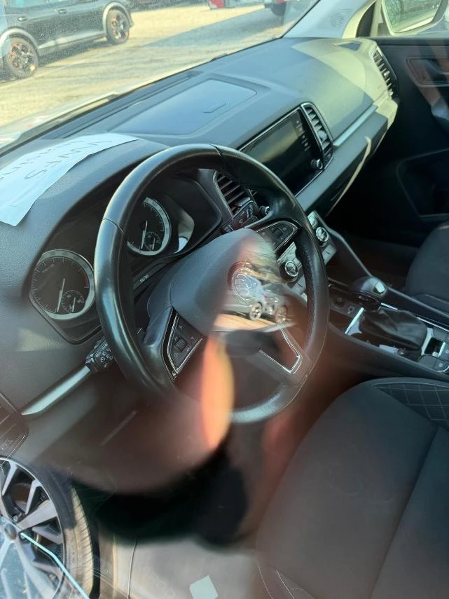 Skoda Karoq ОЧАКВАН ВНОС-DSG-2020г1.6TDi-115кс-FULL LED+ NAVI, снимка 7 - Автомобили и джипове - 53370564