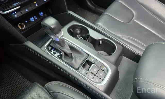 Hyundai Santa fe TM 2.2CDI * 4WD * 7 МЕСТА * 73К КМ * ВСИЧКИ ЕКСТРИ, снимка 9 - Автомобили и джипове - 55232056