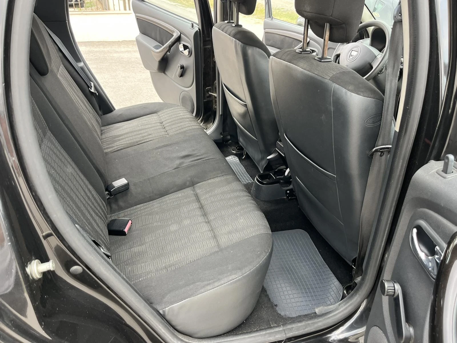 Dacia Duster 1.5DCI 107к EURO 5A 6 ск КЛИМАТИК ВНОС ИТАЛИЯ - изображение 10