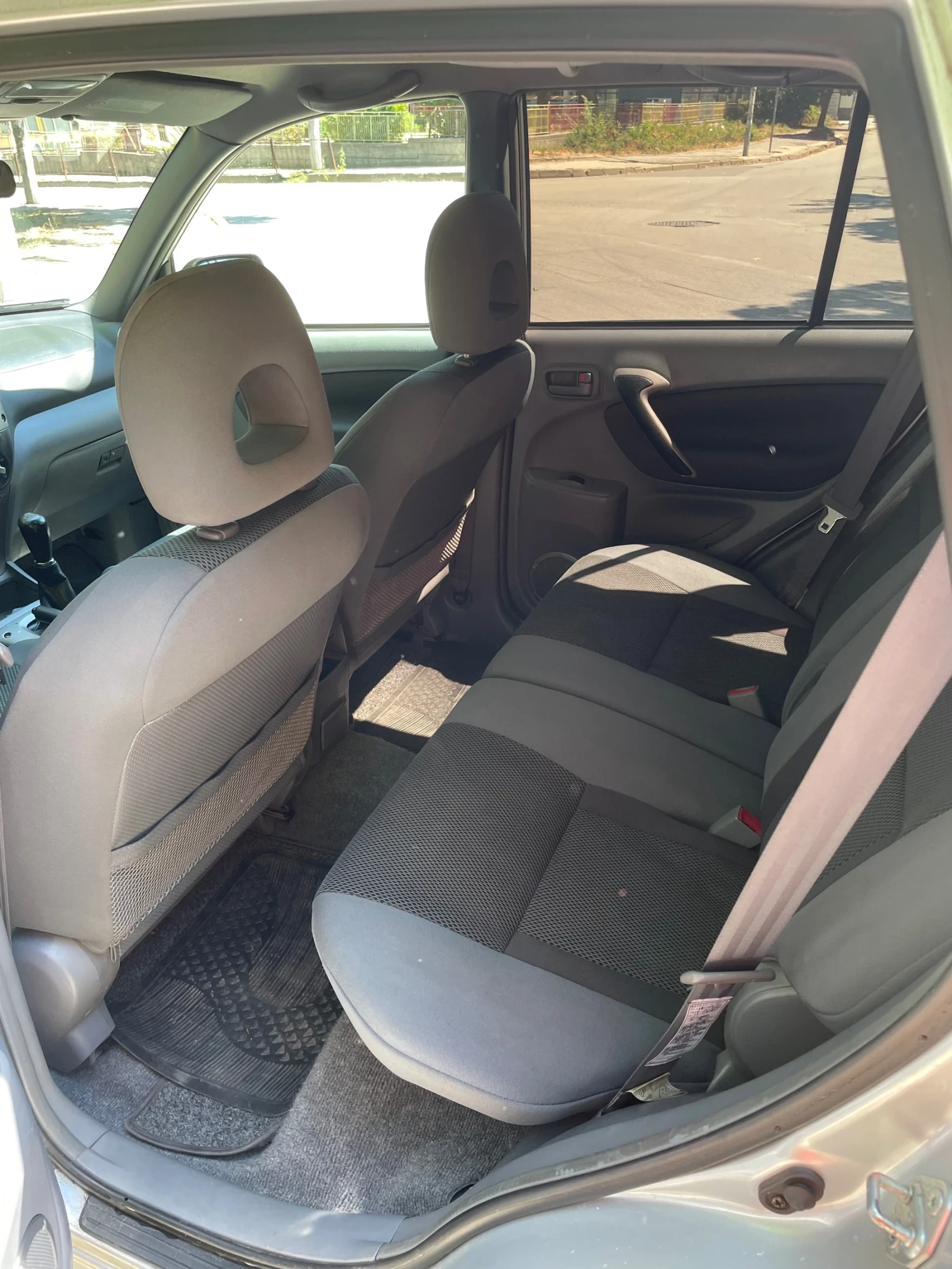 Toyota Rav4  - изображение 8