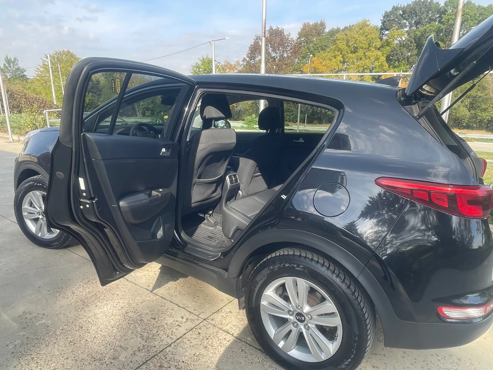 Kia Sportage AWD - изображение 4