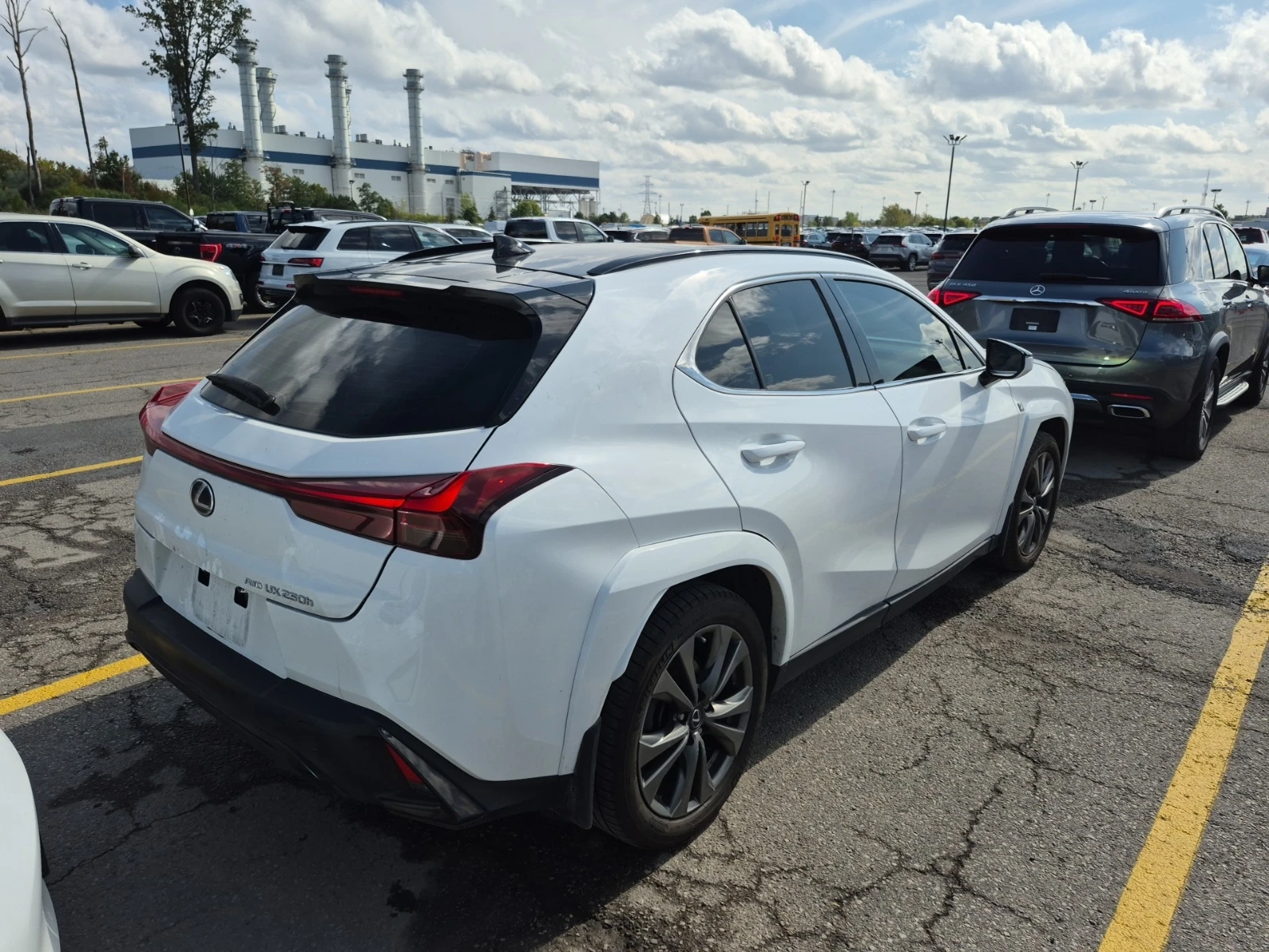 Lexus UX 250h * АвтоКредит*  - изображение 3