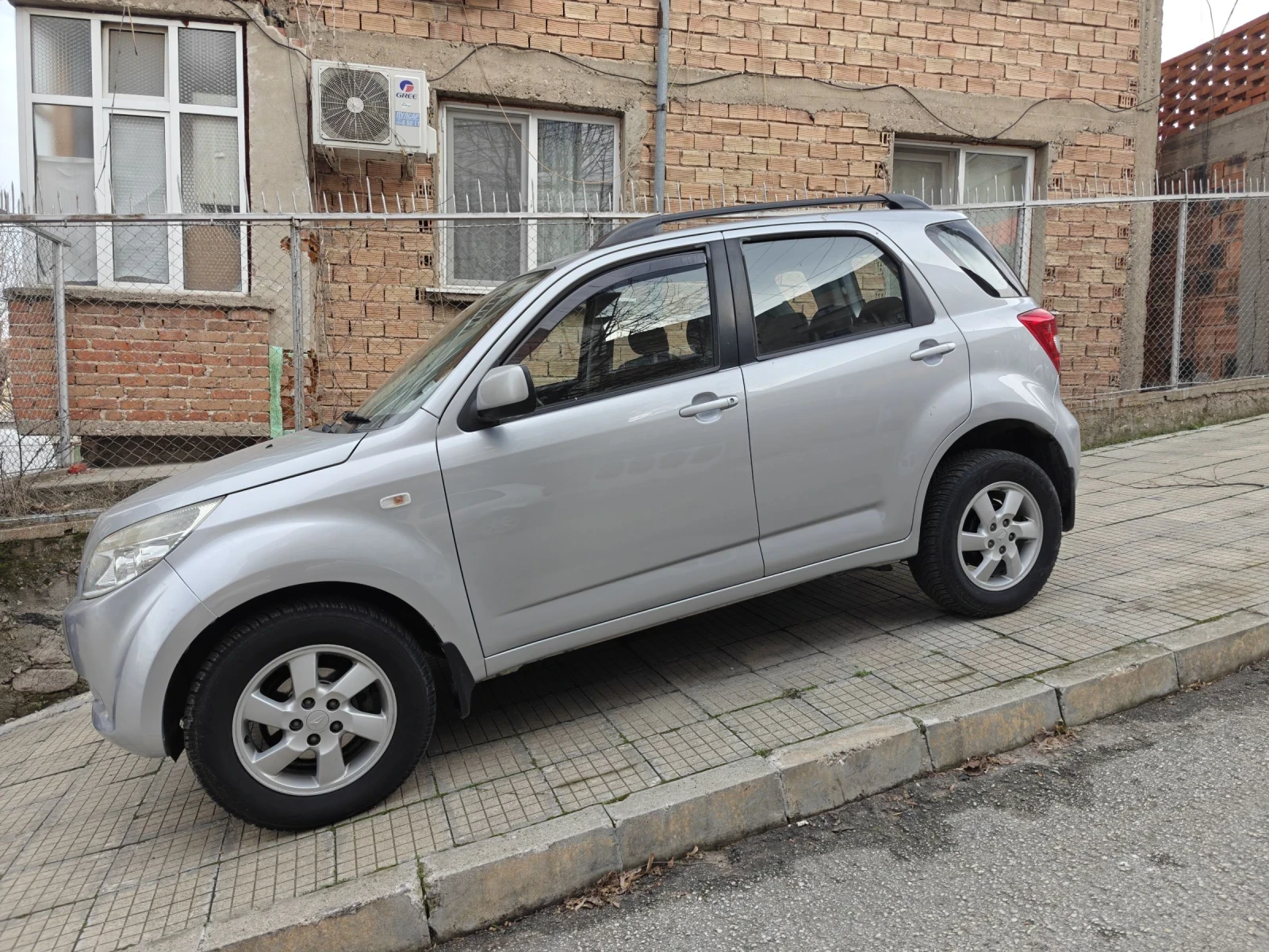 Daihatsu Terios 1.5 | �������� ��� | 4�4 |  | Mobile.bg � ����������� 2