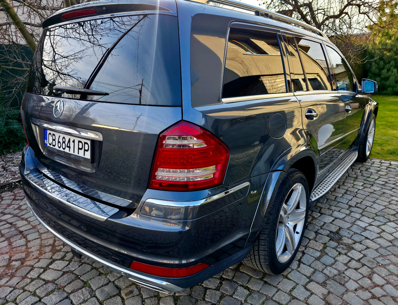 Mercedes-Benz GL 550, снимка 5 - Автомобили и джипове - 53760519