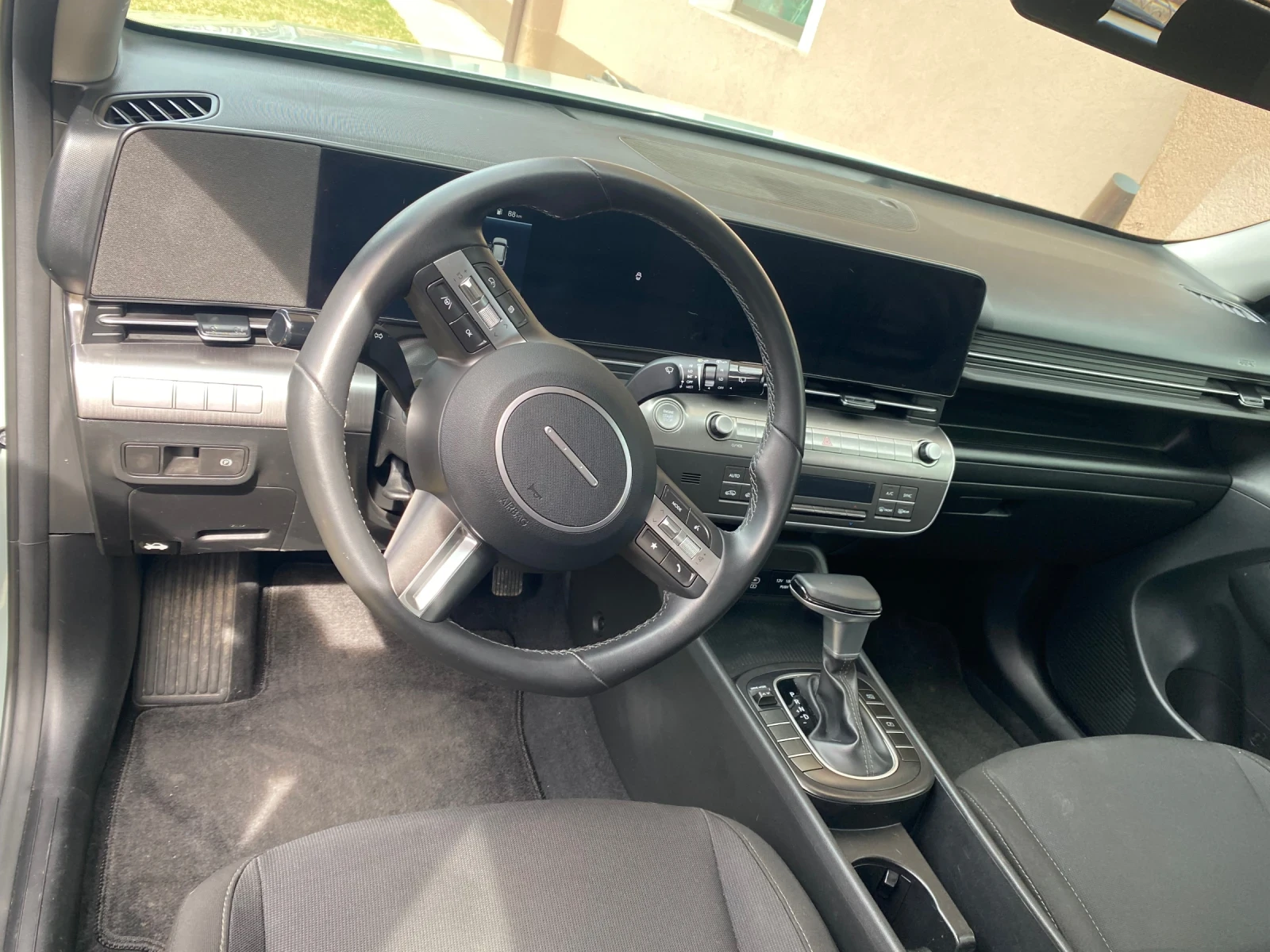 Hyundai Kona, снимка 15 - Автомобили и джипове - 53768824