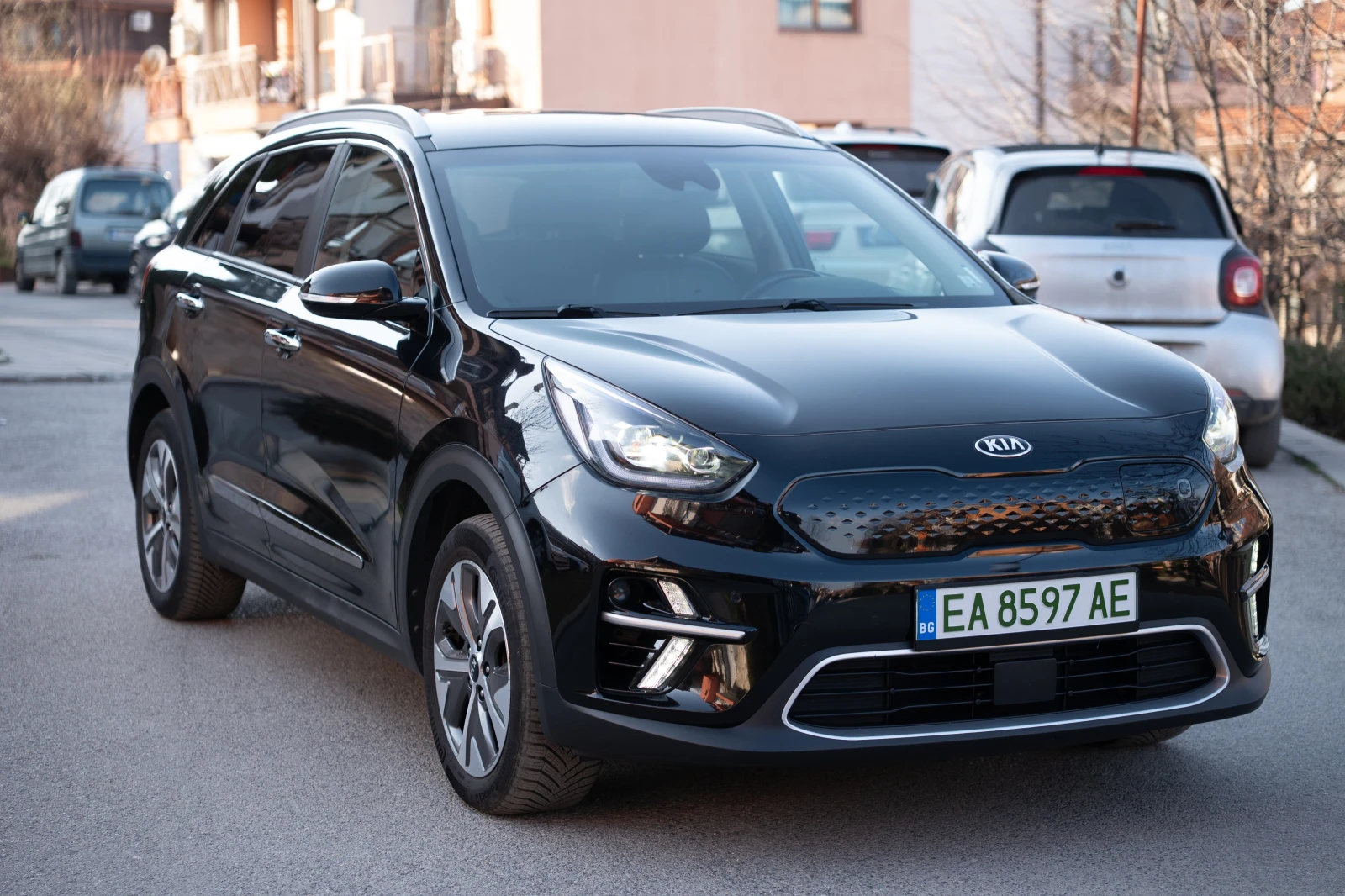Kia Niro 64kWh ExecutiveLine Термопомпа SOH100%, снимка 2 - Автомобили и джипове - 53848601