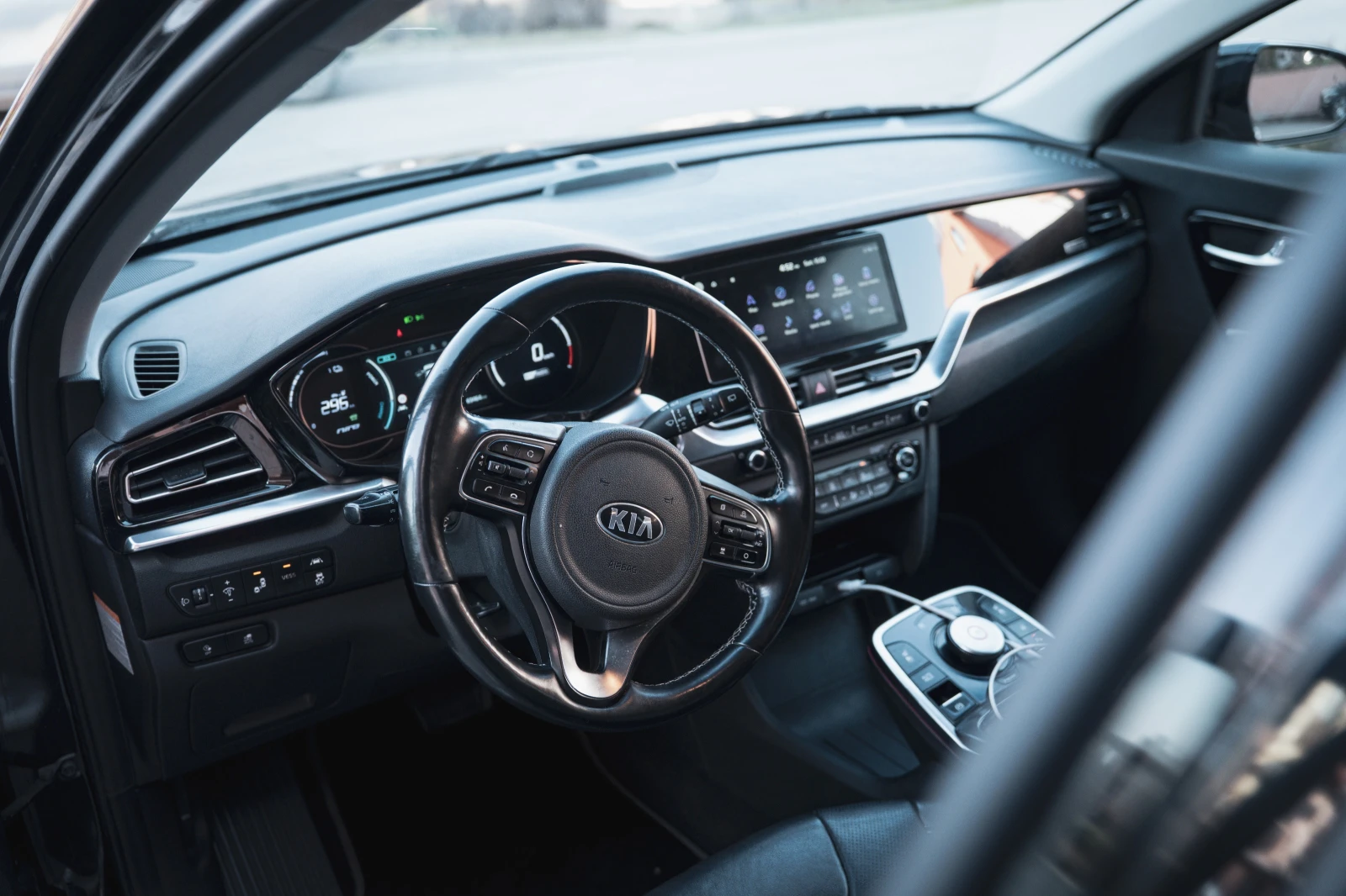 Kia Niro 64kWh ExecutiveLine Термопомпа SOH100%, снимка 5 - Автомобили и джипове - 53848601