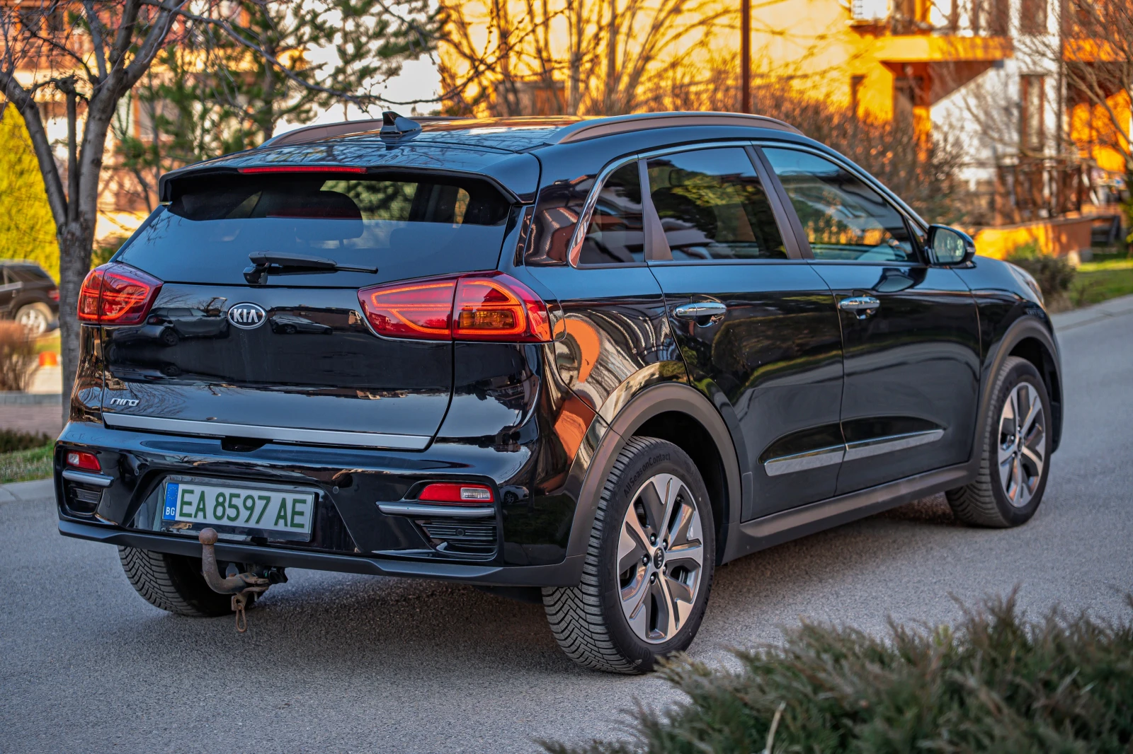 Kia Niro 64kWh ExecutiveLine Термопомпа SOH100%, снимка 3 - Автомобили и джипове - 53848601