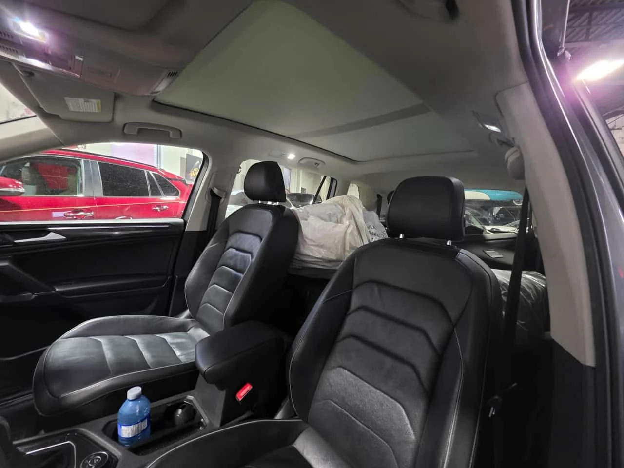 VW Tiguan Highline | ПОДГРЕВИ | ПАНОРАМА | KEYLESS | CARFAX, снимка 13 - Автомобили и джипове - 54009361