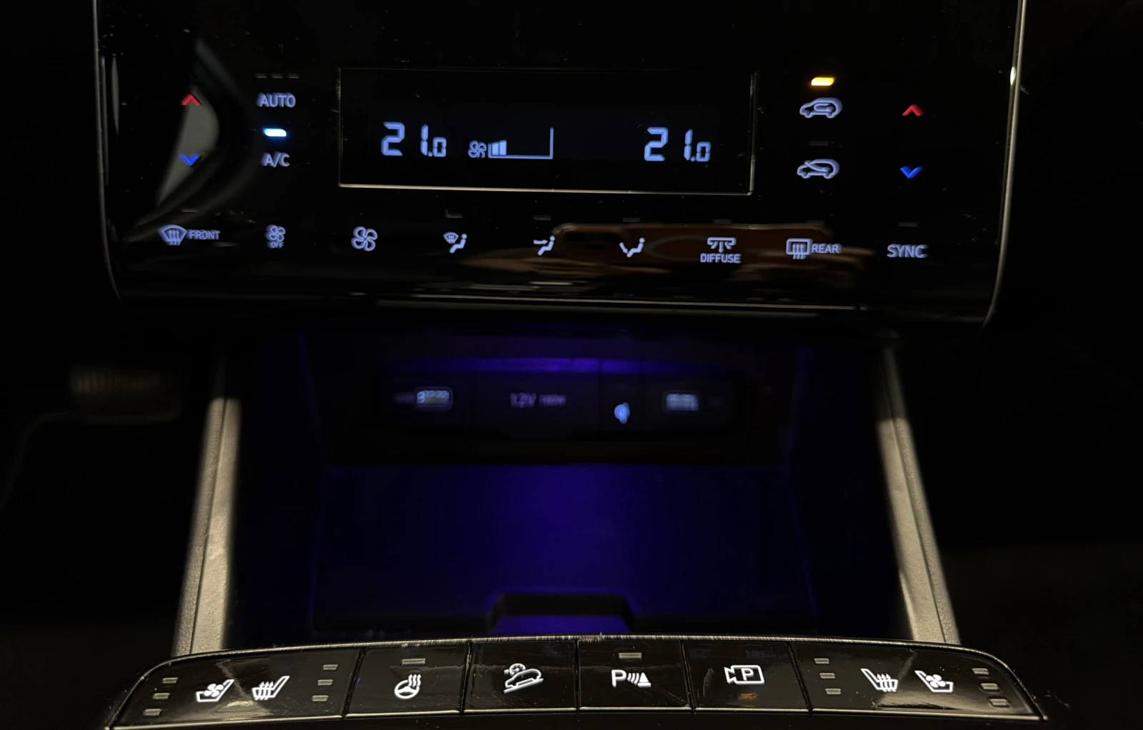 Hyundai Tucson SPECIAL AWD, снимка 14 - Автомобили и джипове - 54313204