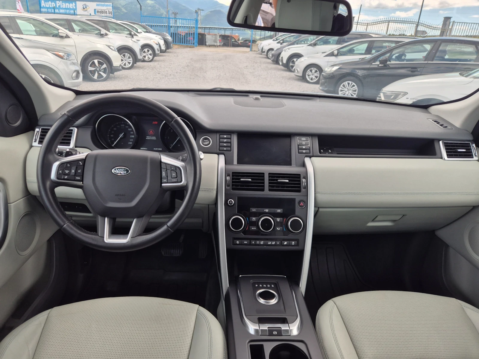 Land Rover Discovery Sport 2.0D  4x4, снимка 11 - Автомобили и джипове - 55855337