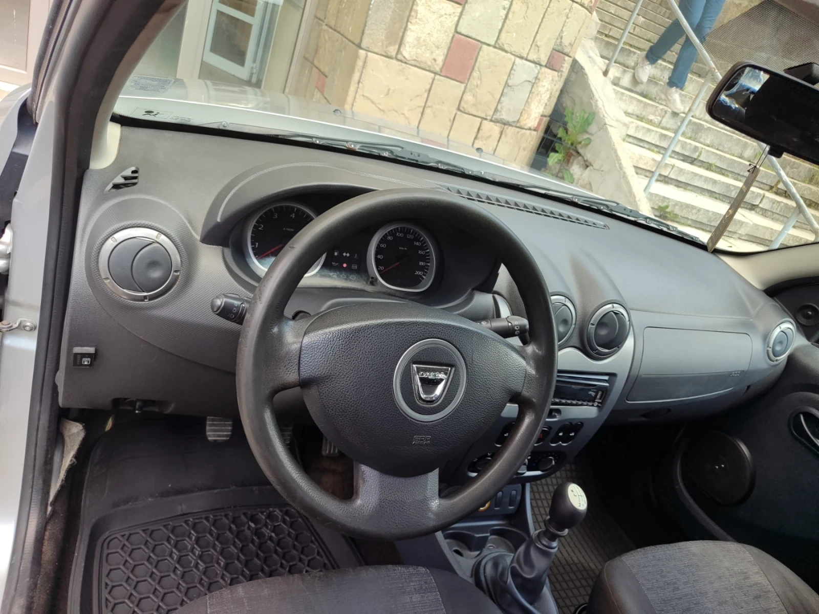 Dacia Duster Газова уредба, снимка 5 - Автомобили и джипове - 56067450