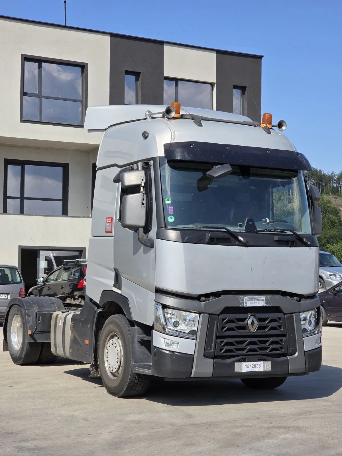 Renault T  - изображение 2