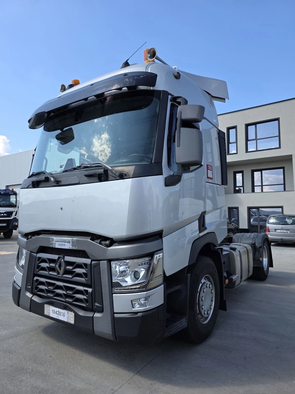Renault T  - изображение 3