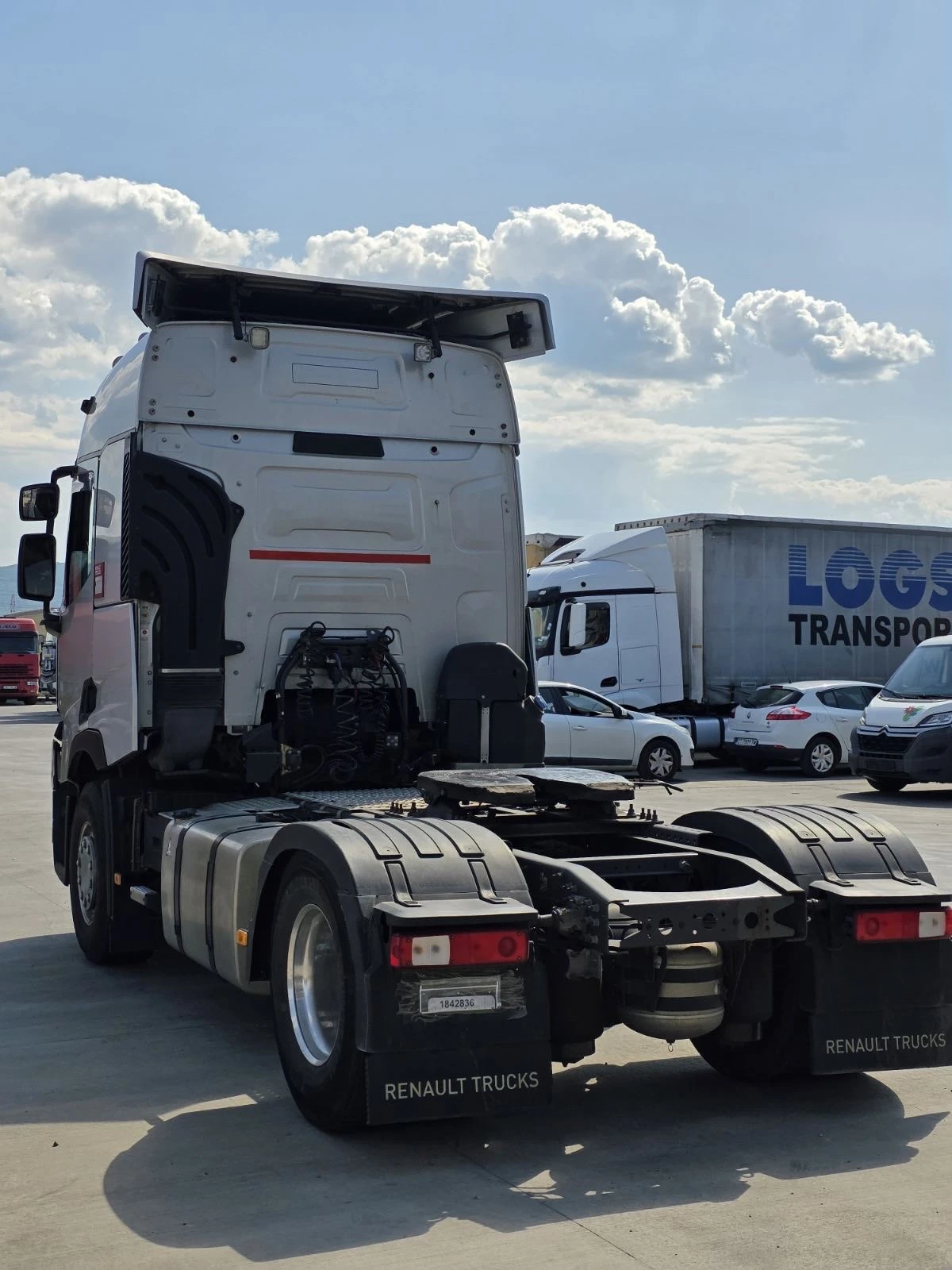 Renault T  - изображение 5